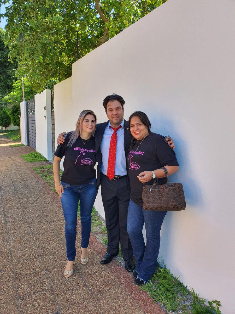 oscartuma's tweet image. Hoy en el Juzgado de Paz de Villa Morra con dos luchadoras como son Natalia y Liliana, quienes fueron denunciadas por la Ministra de la Mujer.