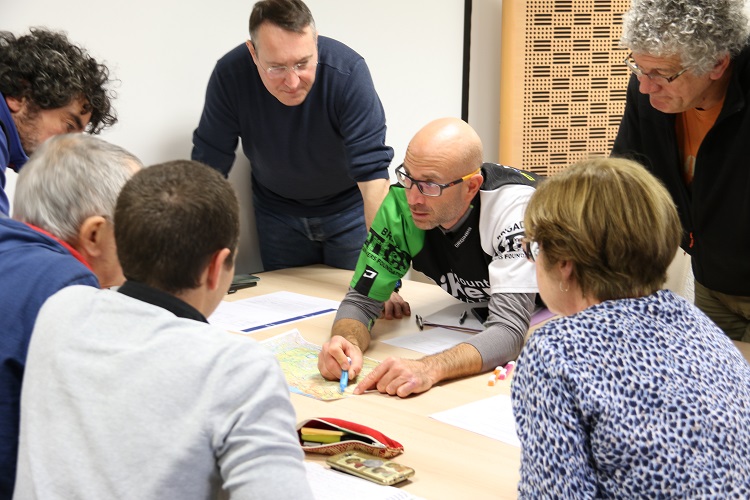 Dernière ligne droite pour le schéma des sports de nature ! 💪 Le Parc national des Calanques remercie chaleureusement toutes les structures impliquées dans cette concertation. 🙏 <a href="/ffrandonnee/">FFRandonnée</a> @clubalpin <a href="/MountainBikersF/">Mountain Bikers Foundation</a> <a href="/AspttMarseille/">ASPTT Marseille</a>... RDV en 2020 ! 👉 calanques-parcnational.fr/fr/actualites/…