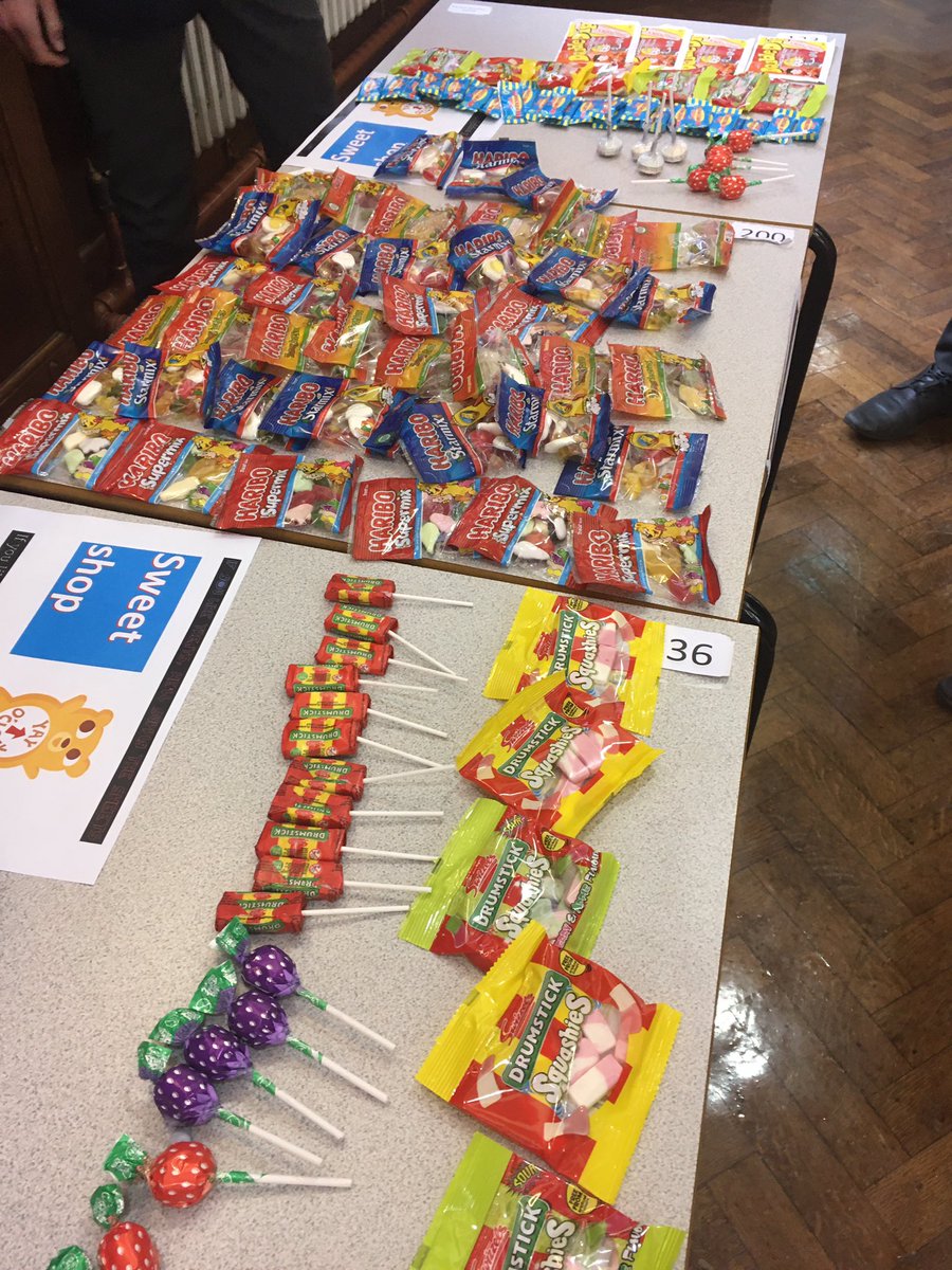 ALevelProduct's tweet photo. Some fab stalls for the @QueenElizHigh Year 10 Enterprise Challenge! #enterprise #PHSE #citizenship #1of3 https://t.co/6fVvUxQF2Q