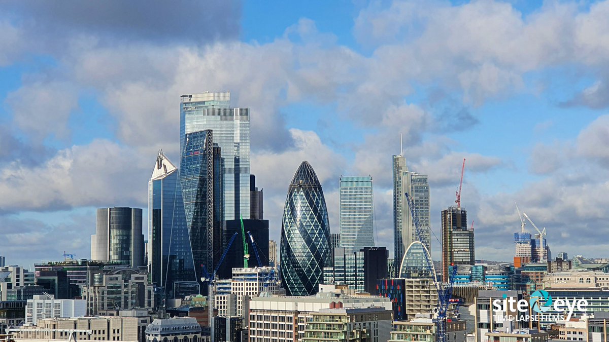 Are you a town mouse or a country mouse? Or, perhaps a bit of both 🖐 We certainly love a skyline, and London’s never fails to impress.

#photography #filmmakers #london #skyscraper #birdseyeview #londonview #londoncity #cityscape #londonlife #sitemonitoring #citymouse