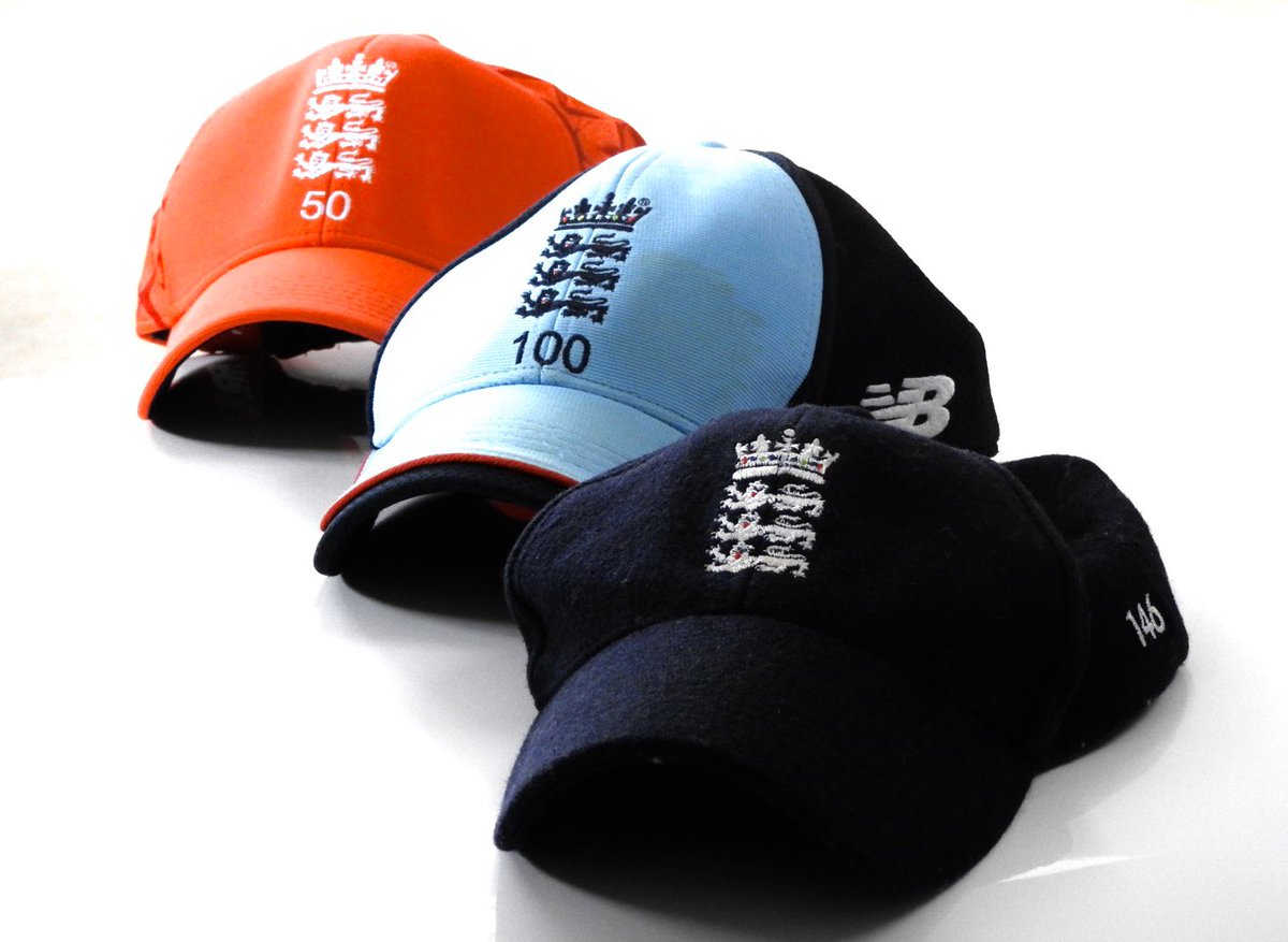 lauramarsh7's tweet photo. So many incredible memories &amp; friendships made wearing 🦁🦁🦁. I feel incredibly proud &amp; privileged to have represented @englandcricket for 13 years &amp; I am so grateful to everyone who has supported me throughout my career. Thanks for all the lovely messages, it means a lot ❤️🏴󠁧󠁢󠁥󠁮󠁧󠁿 https://t.co/AoDdiQgDpl