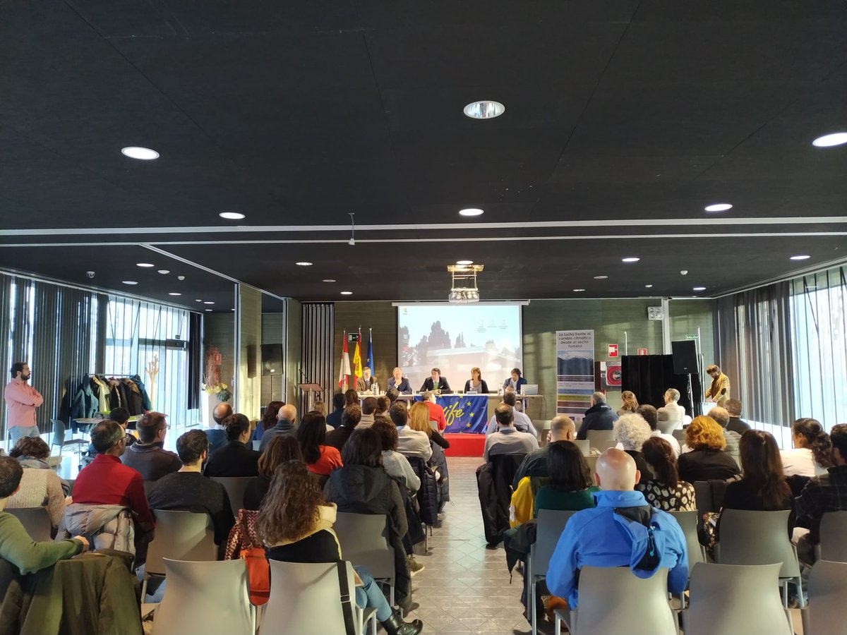LIFE_FORESTCO2's tweet photo. Hoy se presenta el proyecto #LIFE #ForestCO2 en la jornada técnica «La lucha frente al cambio climático desde el sector forestal» en PRAE #Valladolid con @agrestascoop y @jcyl #CambioClimático #GestiónForestal #CO2 #SumiderosForestales https://t.co/zRw7Gn4ZJA