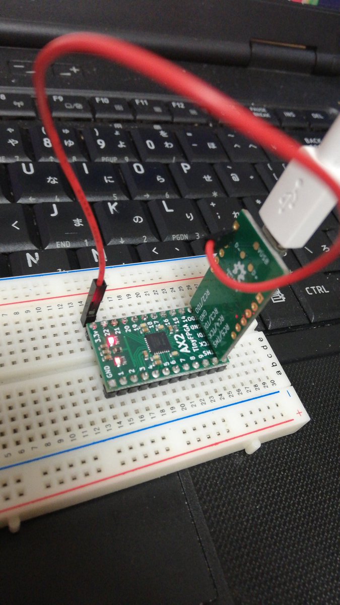 ynotsu's tweet image. Tiny FPGAプログラマで、Tiny FPGA AX2に書き込みできたぁ。
(Lチカだけだけど。)
書き込みにはTiny FPGA Programmerを使用。論理合成はLattice Diamondを使用。
サンプルのjedファイルとか、VHDLソースコードとか需要あるかな?
#TinyFPGA
#VHDL