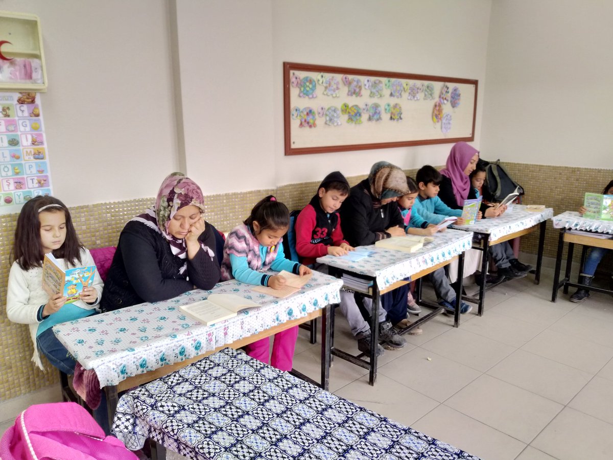 KokenMeryem's tweet photo. Okuma saati dediğm de işini bırakp sorgulamadn gelen değerli velilerime çok teşekkr ederm.
#BizeBirİnsanMektebiLazım #OkumaDavamız @ziyaselcuk @SeyitAliBuyuk @OkanTekkalan @KarapinarMEM @ibrahimOnal84 @MustafaSAKARYA @myilmaz2023 @konyamem @servetal61 @MustafaKurt2016 https://t.co/sBMb8o5equ