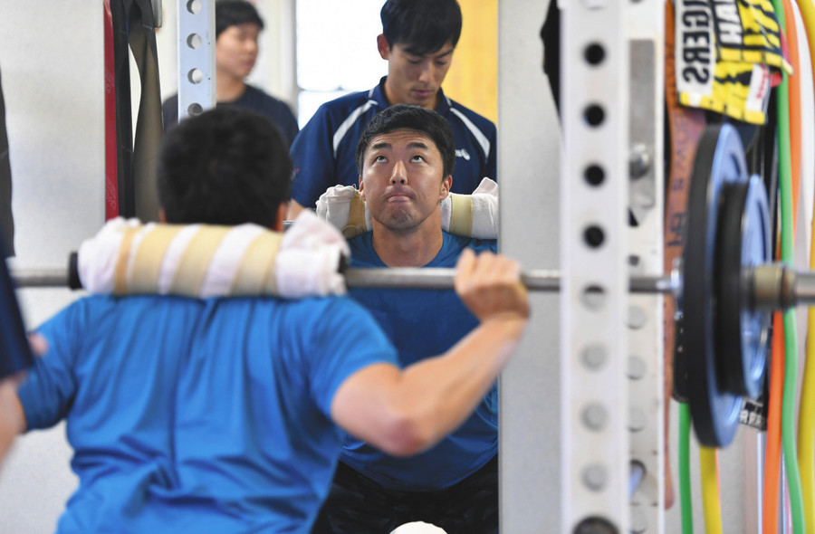 gnomotoke's tweet photo. 中日・吉見　「100勝にこだわる」あと11　立浪さんの言葉が自分の「勝利への信念」変えた（中日スポーツ）- Yahoo!ニュース https://t.co/8clyV5zsv1

中日の吉見一起投手が18日、大阪府吹田市で自主トレを公開。来季は勝利にこだわる姿勢を示し、残り11勝に迫っている通算100勝に意欲を燃やした。 https://t.co/xefU3PcJaP