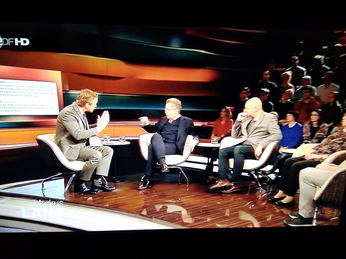 SabinevomBus's tweet photo. #Lanz hat beinahe die (VER)Fassung verloren, weil er anscheinend unbedingt Recht haben will.Der Hochintelligente
#MAASEN zeigte den nervösen Lanz seine Grenzen!
Er ist diesen unseriösen Journalismus von Lanz 2 Nummern zu groß! #Fakt!
#Mittwoch
#TrumpWelcome https://t.co/enFKNkTEt2