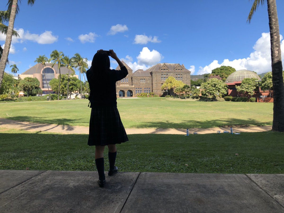 yk19_10's tweet photo. school trip in Hawaii🌴🌺 https://t.co/HAIQvSEJt9