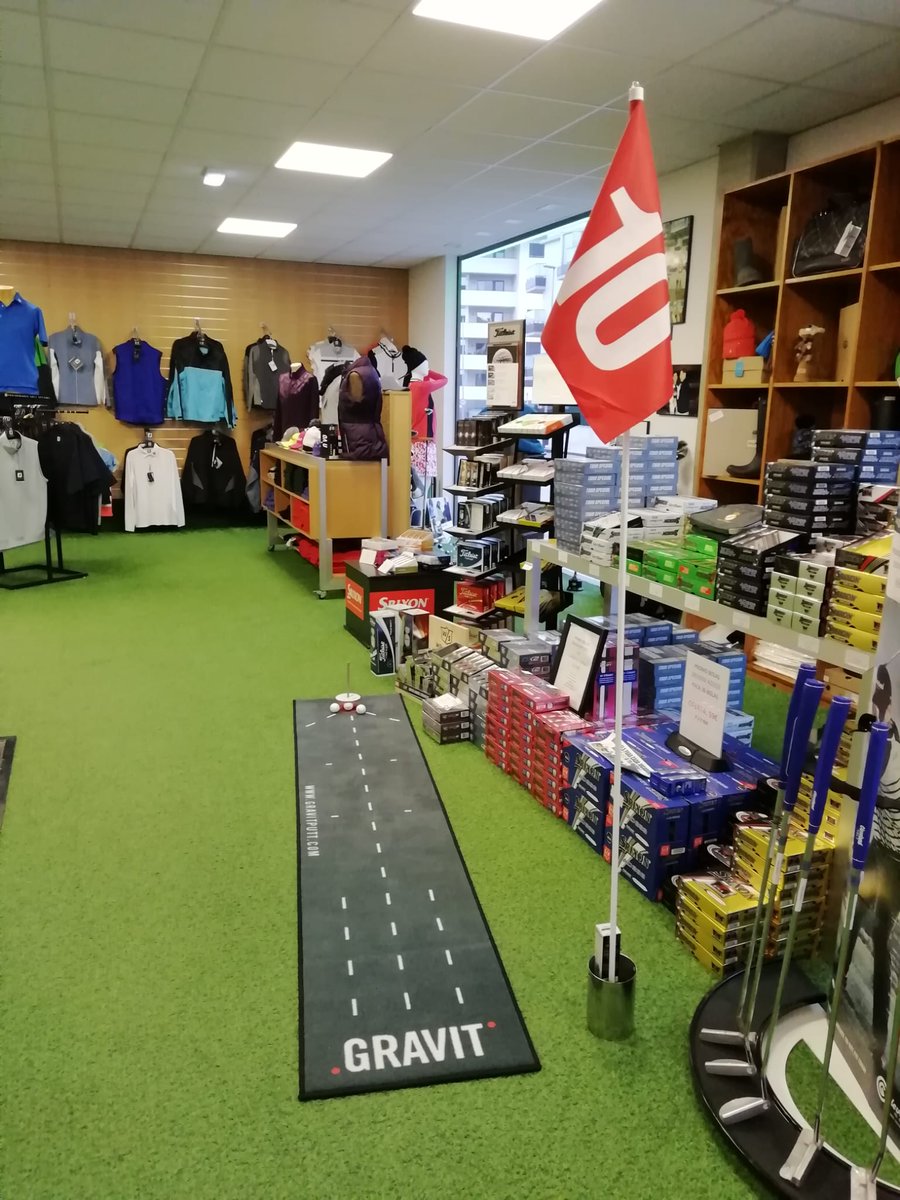 GravitGolf's tweet photo. Nuestros amigos de Coral Golf en #Gijón ya lo están disfrutando. 🏌‍♂¡Pídeselo a #PapáNoel! ⛳

📍Avenida del Mar Cantábrico 16, Gijón.

🔴 https://t.co/1phFkD5k62

#Gravit #Golf #Putt #ZonaGravit https://t.co/olrnO203De