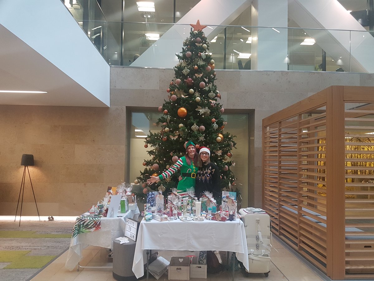 AtriaEdinburgh's tweet photo. @TropicSkincare festive pop-up @AtriaEdinburgh. #officepopups #festive #gifts #christmas #elf #skincare https://t.co/mAOGZRzFrX