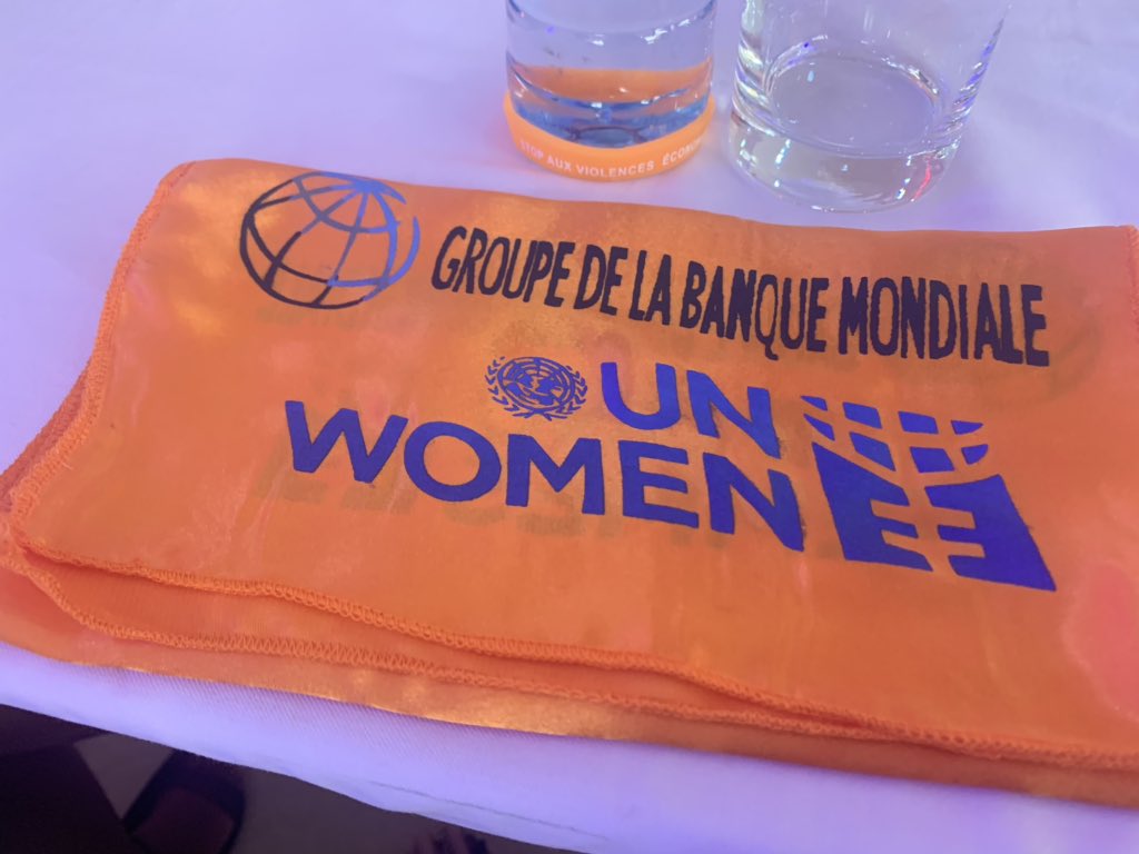 Prenons l’engagement aujourd’hui de créer une génération sans violence faites au femmes ~ <a href="/JennetKem/">Jennet Kem</a> Table ronde : Stop aux violences Économiques faites au femmes et filles <a href="/UNWomenBurundi/">UN Women Burundi</a> <a href="/BM_Afrique/">Banque mondiale AFR</a> @VeroniqueKabon1