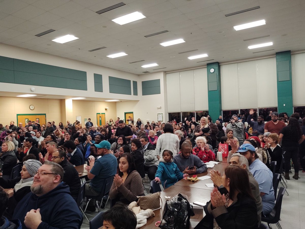 Mr_Sandrin's tweet photo. In all my years at Rhodes, I have never seen that big of a turnout for a performance. The annual holiday show was superb. Way to go Mrs. Monaghan!! @MelissaMonagha7 @Rhodes1st and 2nd grade. #nisdlegends @NISD #nisd #RootEdRhodes https://t.co/57QoTvoZaH