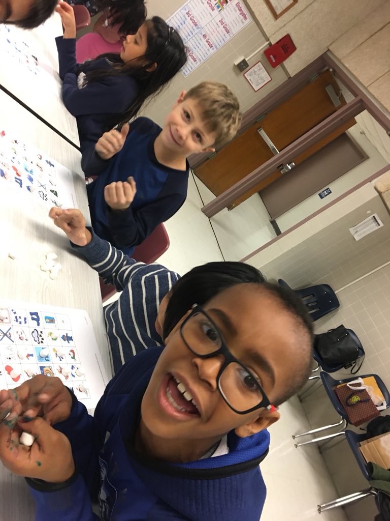 LresMonarchs's tweet photo. Second Grade’s Winter Celebration!!!
#secondgrade #lresmonarchs https://t.co/vnusHmfLSX