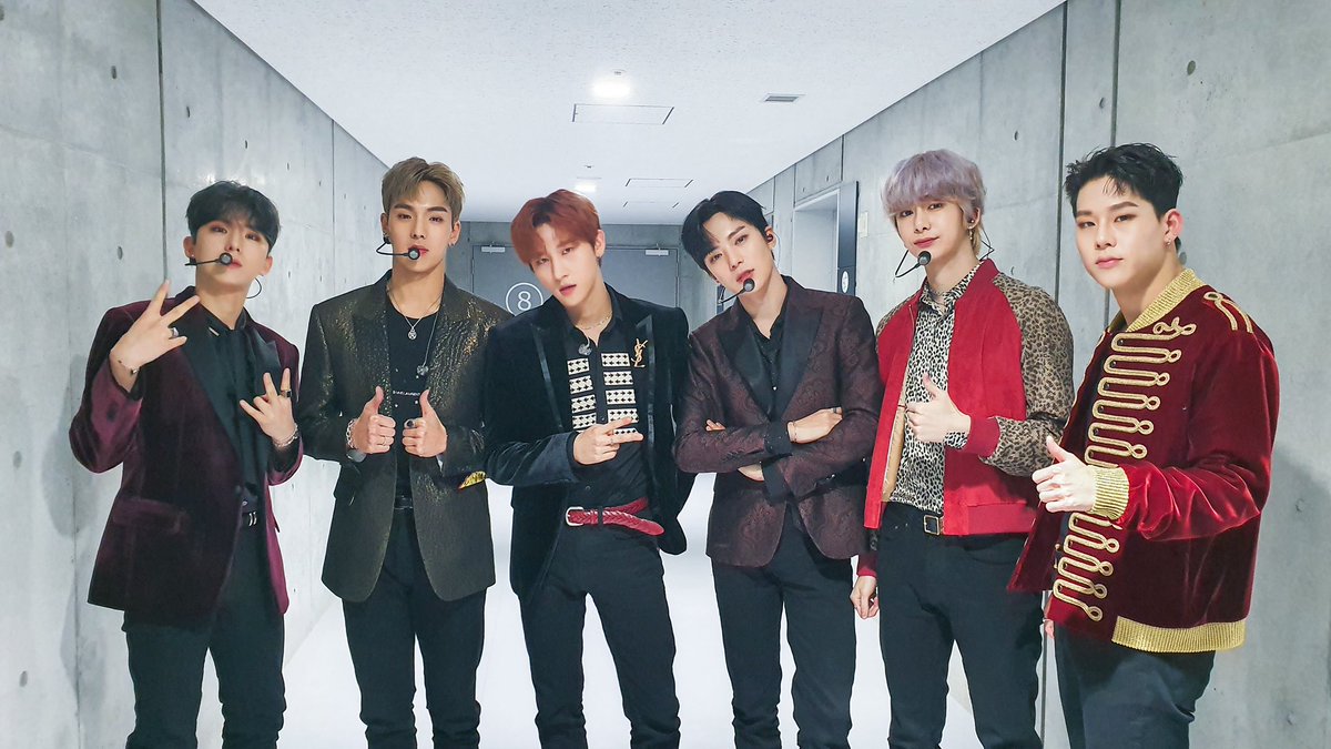 OfficialMONSTAX's tweet photo. [#MONSTA_X]  
191218 #몬스타엑스
Christmas Party 2019 
in #TOKYO 완료

#MONSTAX
#사랑한다몬베베 https://t.co/Q2zBgaKkTw