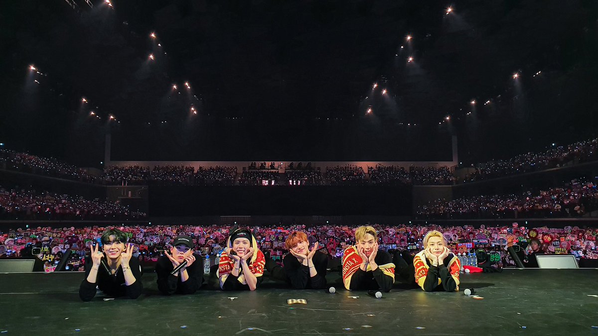 OfficialMONSTAX's tweet photo. [#MONSTA_X]  
191218 #몬스타엑스
Christmas Party 2019 
in #TOKYO 완료

#MONSTAX
#사랑한다몬베베 https://t.co/Q2zBgaKkTw