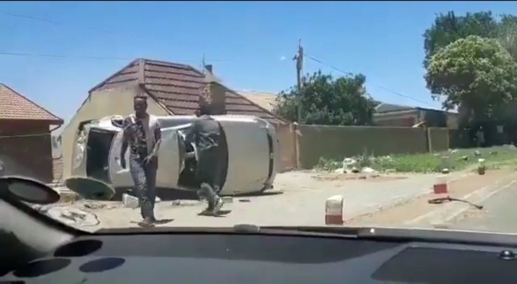 AdvoBarryRoux's tweet photo. A short story 💔 https://t.co/P4aZJglWzj
