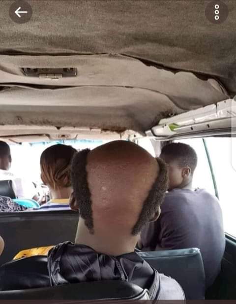 thebrandgis's tweet photo. I just came to pass through. 

What name will you give to this haircut? 

#LaughSmall
#GodDeyWeDey 
#lunchtime 
#brace
@elorm18 @ClockEkow @Billstone09 @Nana_Darkoa_ @funnyfacegh @mmebusem_ @ComedianWaris @ComedianWaris @FBelnye @efiaodo1 @1RealJoeyB @Vanessa_Gyan https://t.co/UeT4z3pb8A