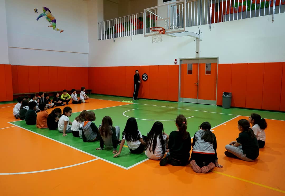 İlkokul "Dart Turnuvası"nda🎯 hem eğleniyor hem de matematiksel zekanın gelişimine katkı sağlıyoruz.
#GiresunDogaKoleji