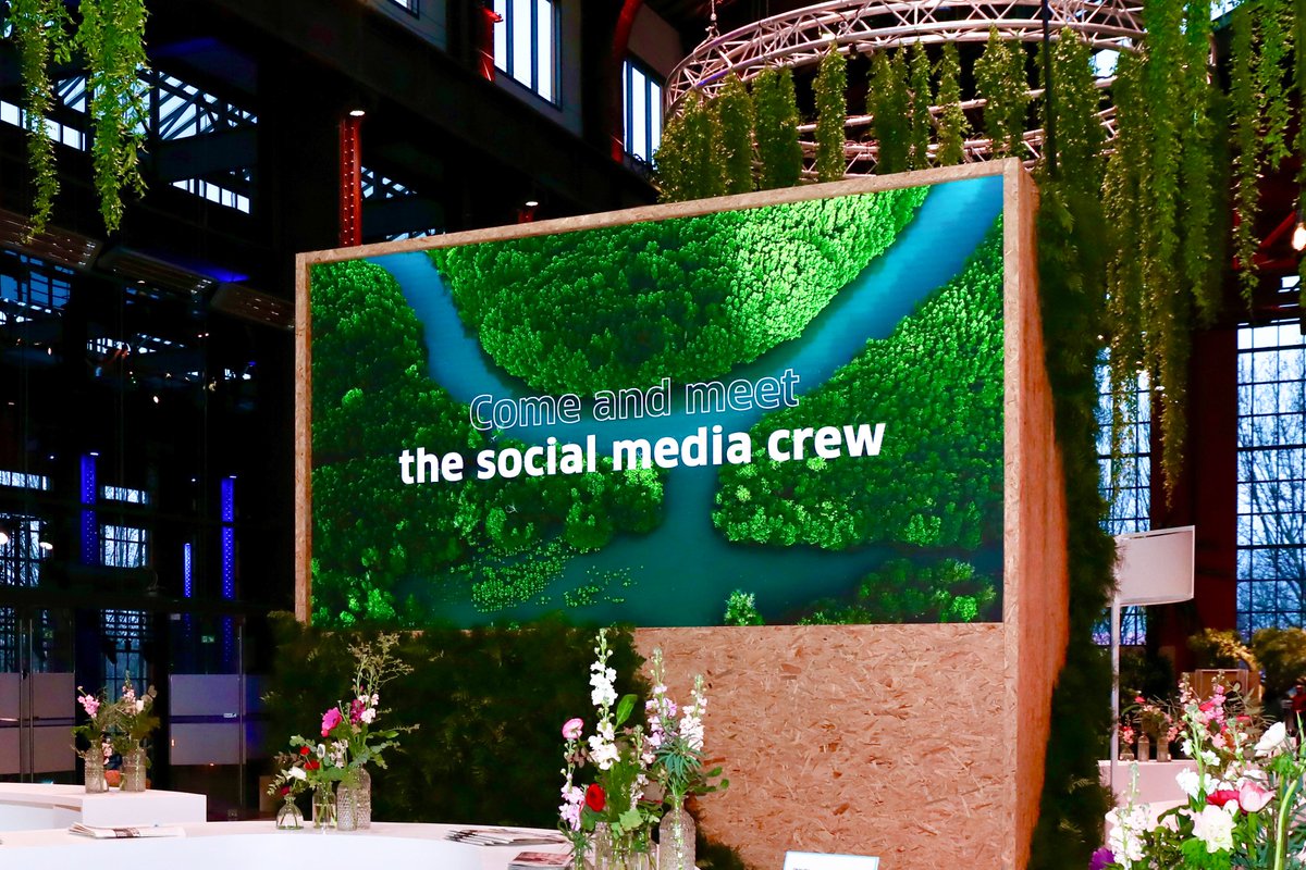 heavenAgency's tweet photo. Au programme :
► Production de contenu en direct pour l'ensemble des #CM du groupe
► Livestream des conférences
► #SocialWall valorisant les contributions des salariés
► Dispositif d'acculturation aux #RéseauxSociaux
► Portraits pour photo de profil
#NowConnect #ActwithENGIE https://t.co/KS1hwDmkVu