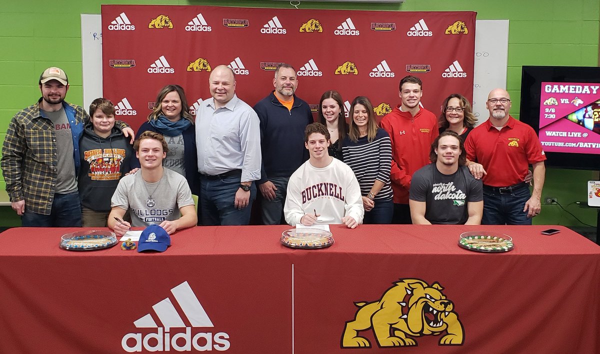BataviaFootball's tweet photo. Congrats to @QuinnUrwiler @BarusSam @Jackson_1285 who committed to North Dakota, Bucknell and Drake respectively. 
Your coaches and teammates are very proud of you! https://t.co/8q73Zg2f98