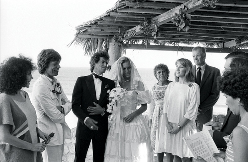Hoje é aniversário de Keith Richards e também seria aniversário de Bobby Keys. Hoje, em 1983, Keith e Patti se casavam.

#keithrichards #bobbykeys