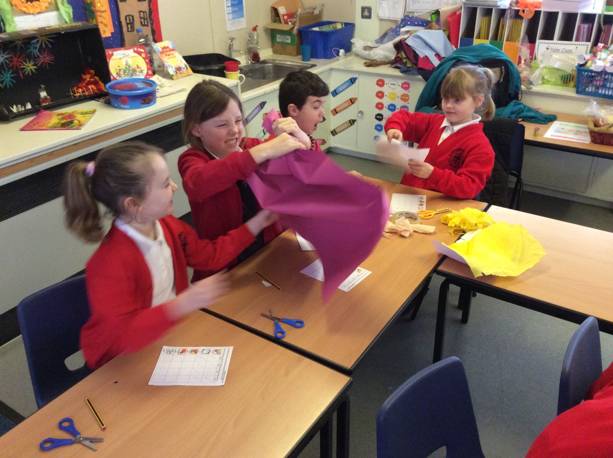OakClassStBarts's tweet photo. Father Christmas contacted @ClassPalm to ask for their help today. They had to investigate the properties of different types of paper to help him choose his wrapping paper this year. The children had to create a fair test as part of their Science Investigation. https://t.co/7IKkMLvJm7