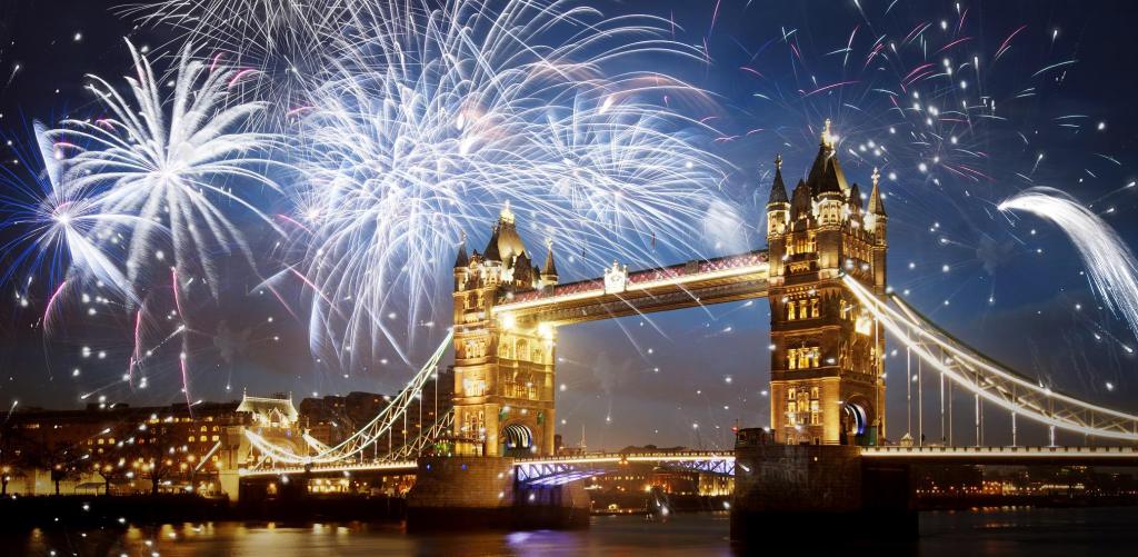 Clemdalin's tweet photo. NYE at The British Oak https://t.co/5lImxK25Du https://t.co/IcBREkSx5u