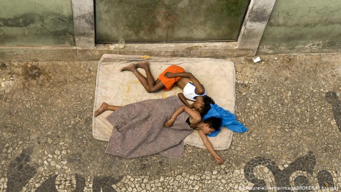 DMTemDebate's tweet image. Notícias | Brasil |
“Aumento da pobreza extrema é resultado de uma maior desigualdade”
bit.ly/36QHsJA