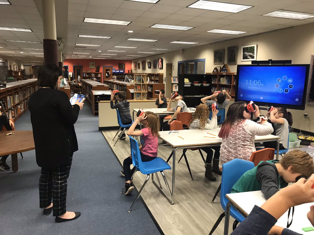 Baggaley_ES's tweet photo. Fourth grade students spent time exploring the International Space Station and the Milky Way! What a great way to end their space unit! #BES https://t.co/RGvGY1wMEo