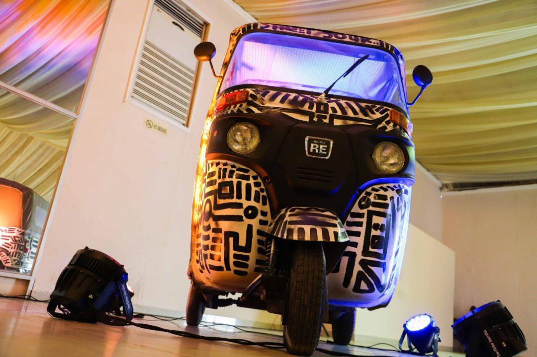 maziibe_'s tweet photo. It has started, it's the #FirstBankStreetSouk 2.0 where vybes, talents, creativity and style is showcased 

Look at the beautiful designs, everything is set and popping.
@FirstBankngr 🙌

Hurry to Harbour point, Wilmot Road, VI.
Ps. There are amazing gifts to give out https://t.co/TaRmtN8t2n
