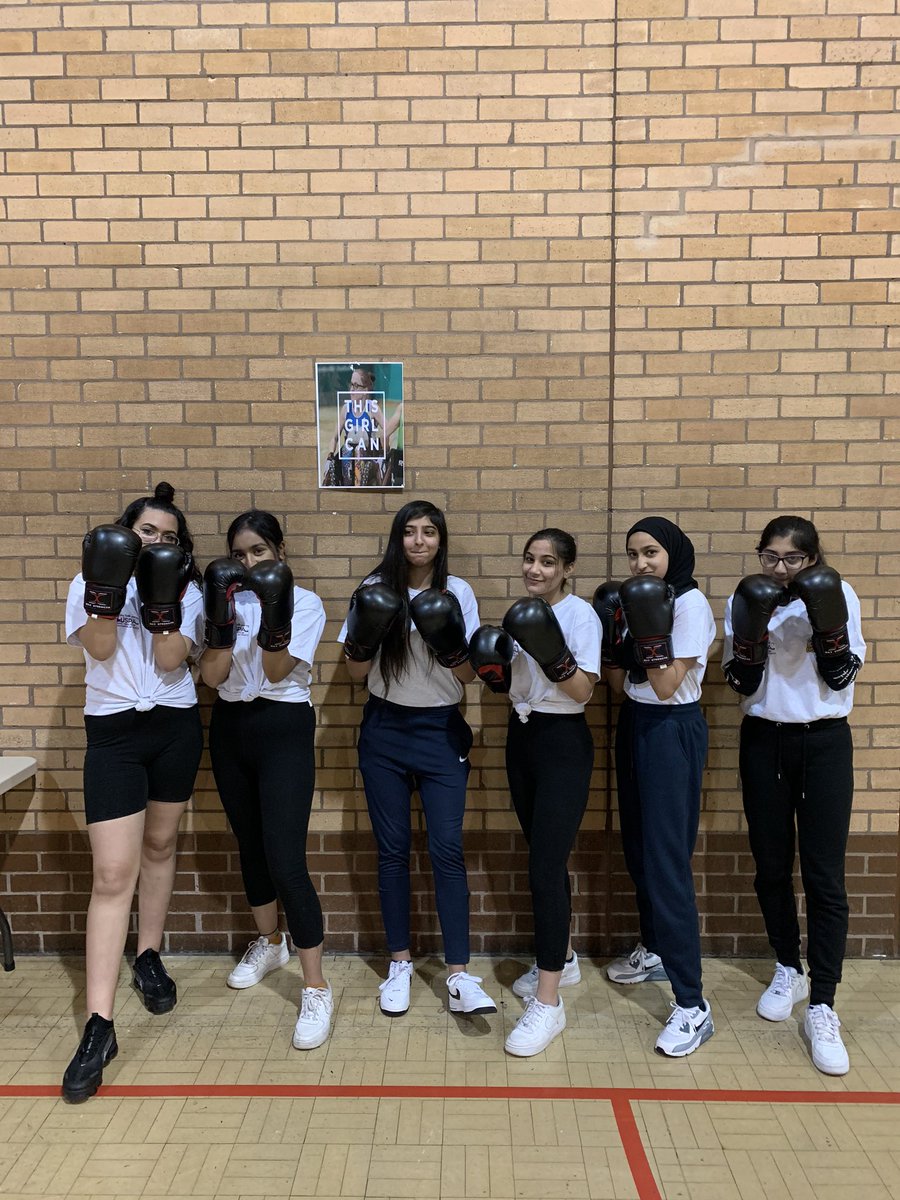 ResearchPhysED's tweet photo. They’re ready for their delivery @NatashaMina #aspiration #thisgirlcan #girlsactive https://t.co/q22xwRE8GF
