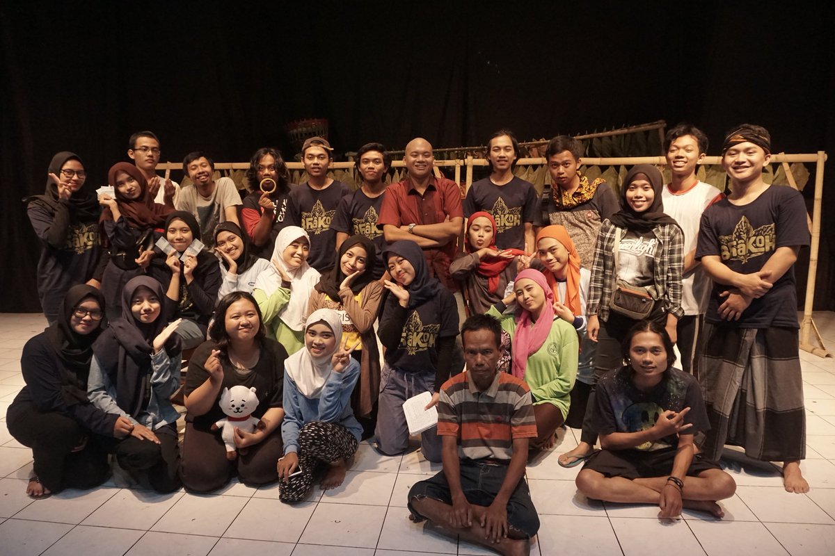 Dewan Kesenian Kampus tweet media