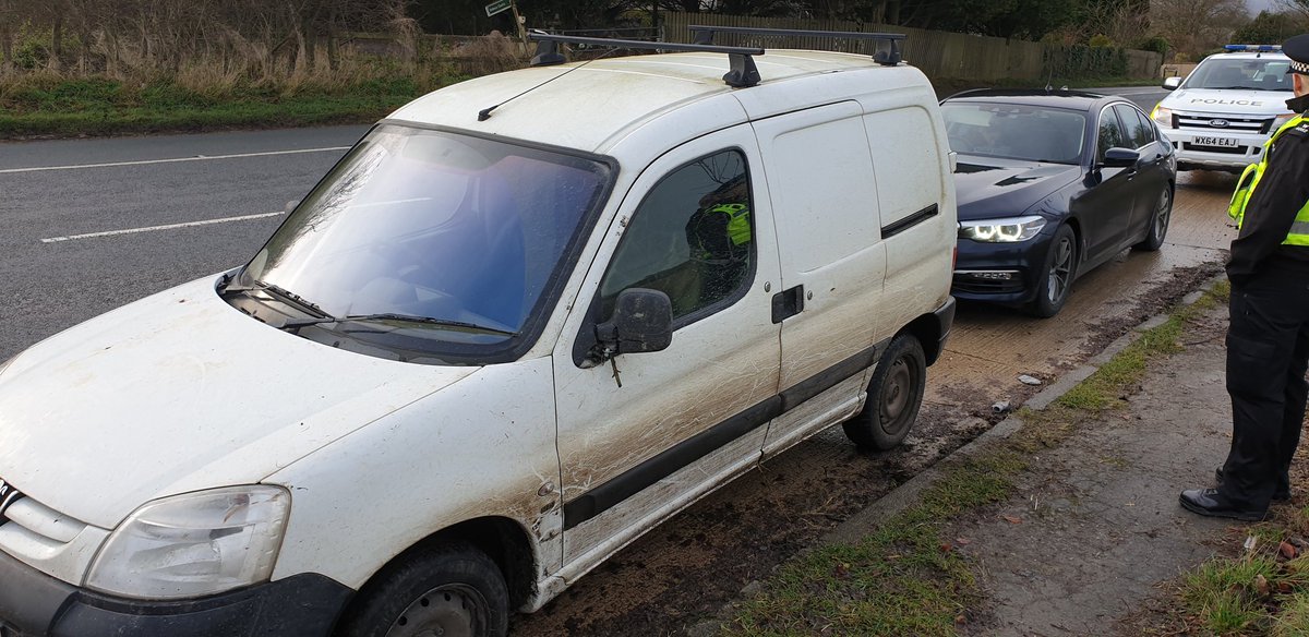 WiltsRuralCrime's tweet image. When you go out &quot;birdwatching&quot; with your lurcher and other items. Its probably best not to bring attention to yourself by:
* Asking a farmer to pull you out of their anti poaching ditch
* Do 70mph in a 40mph zone in front of a Traffic unit 🤦‍♂️
#OpArtemis #OpGalileo