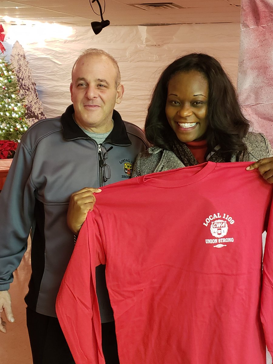 AMBichotte's tweet photo. Happy to have caught the tail end of @OfficialCWA1109 holiday party with President Tony Spina  and #cablevision workers #WorkersRights #righttoorganize @CMFarahLouis @CWAUnion https://t.co/92OKXwjk6k