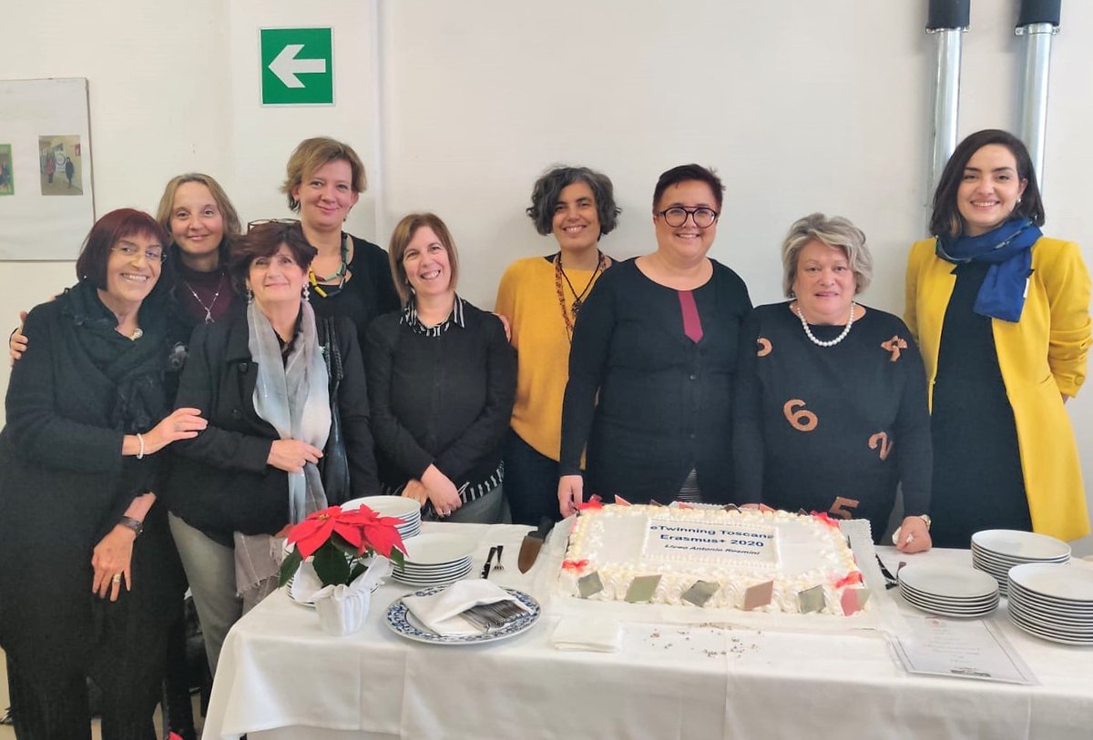 eTwinning_Ita's tweet photo. Alcune immagini dal Liceo A. Rosmini di Grosseto, dove stamani si è svolto il seminario regionale sulle opportunità #Erasmus+ e #eTwinning. Grazie agli ambasciatori e referenti USR toscani per il prezioso supporto!🥳
Online gli ultimi appuntamenti 👉  https://t.co/Ki0BbPr4iP https://t.co/JkGiCx5UZs