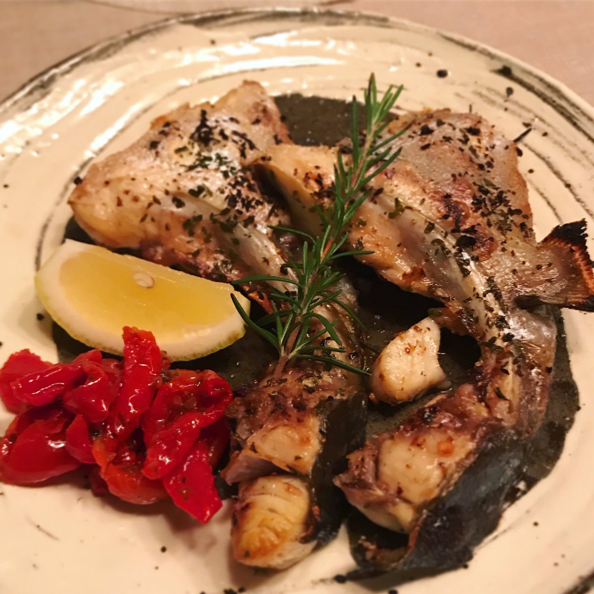 Meli Melo カンパチのカマ ニンニクとハーブでオーブン焼き おうちごはん Cooking 料理 Homecooking ひびこれ家飯