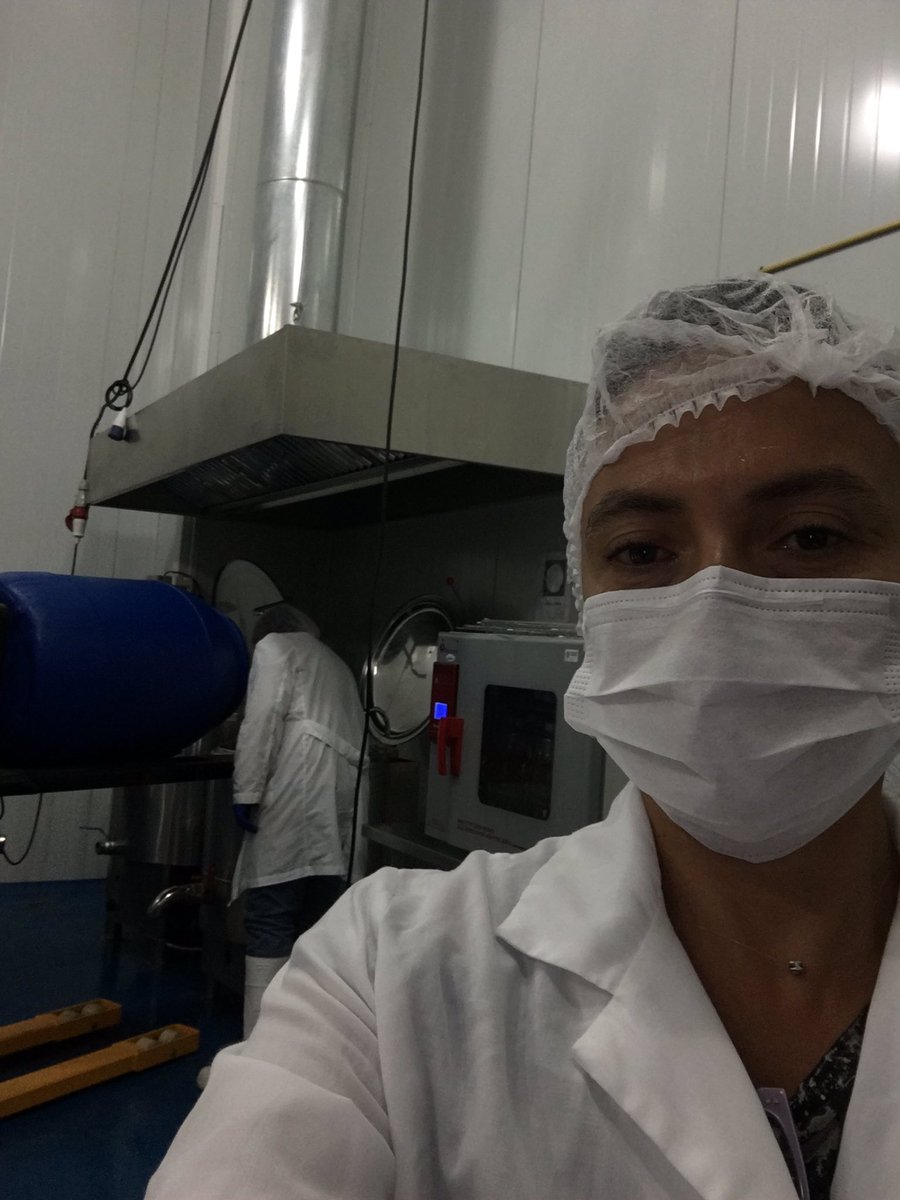 loremarchant's tweet photo. Junto a  @CeapMaule  desarrollamos un primer pototipo de puré de Durazno Betarraga, sin azúcar, solo fruta.
Busco emprendedores o pymes interesados en colaborar con la evaluación de este puré como materia prima para helados o pastelería. @HubAlimentos @maulealimenta @GURRUTIA16 https://t.co/jOt8cYpBZb