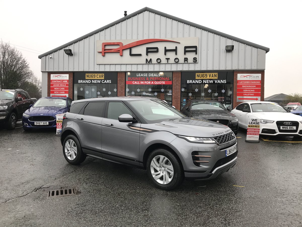 Alphale4se's tweet photo. New Model Range Rover Evoque R-Dynamic delivered today ready for christmas. See all our latest offers on the Range Rover Evoque at https://t.co/Q2YqAUQaoq or follow this link 
https://t.co/nNHxMetBI3 https://t.co/3t1AHPfr6m