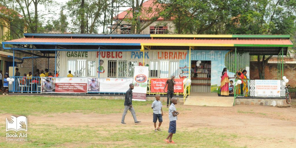 **BREAKING**
Thrilled to announce the launch of our very first Voyager Container Library – a community library created in a shipping container in collaboration with our partner <a href="/GraceRwanda/">Grace Rwanda</a> &amp; thanks to amazing support from <a href="/PostcodeLottery/">Postcode Lottery</a>!
Find out more: buff.ly/2S4IGMX