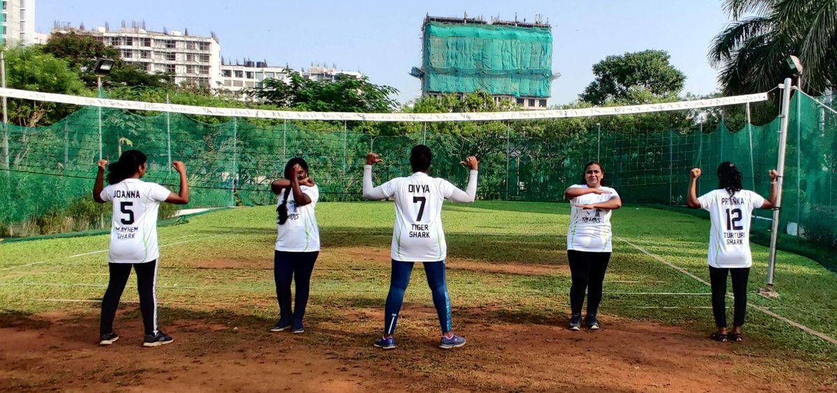 soundnvisionsts's tweet image. Fun maths session post-practice ~Team Sharks.
.
.
.
#letsgosharks #simplemaths #whatfun #sharks #throwball #throwballteam #soundandvisionindia #Dpl2019
