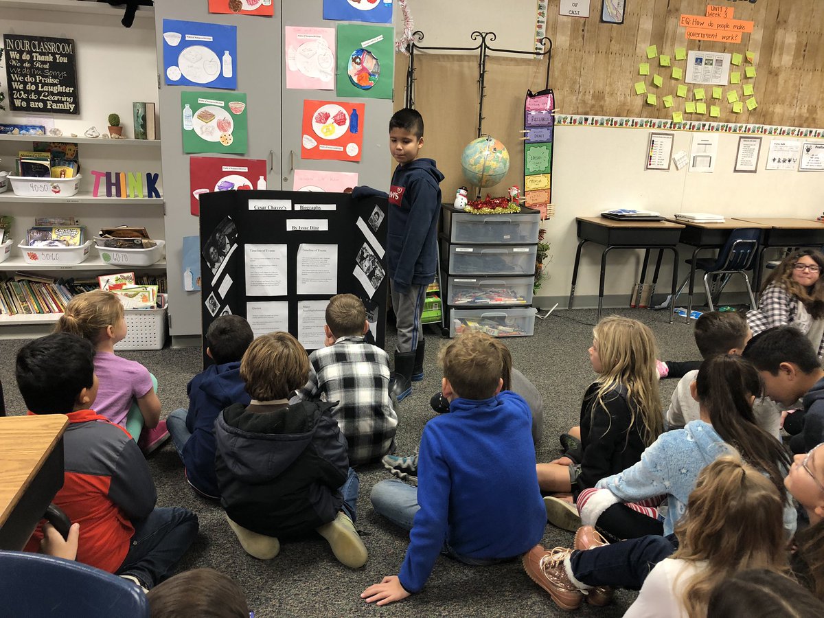 misstovani's tweet photo. PROUD moment when 3rd graders present posters on the person in history they researched!! so much learning and personal growth 🖤🖤 #ForTheKids #biography #research https://t.co/PDhkg2Pwot