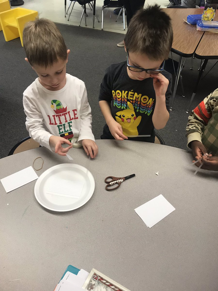 KasmerKinder's tweet photo. Protect the Chocolate. @AvonNovas made structures to protect the chocolate from the hot sun. We learned that is must provide shade! #stemscopes #teamwork https://t.co/AJFFH5s5XR