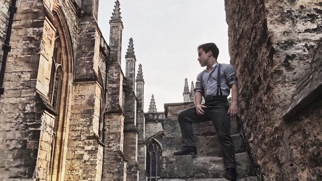 When Miley Cyrus wrote The Climb she was talking about these steps ‘cause costume had to resew the crotch of my age 10 corduroy trousers EVERYTIME I bent my knee 90+ degrees to make them. 🤪..instagram.com/p/B6OXweyAw66/…