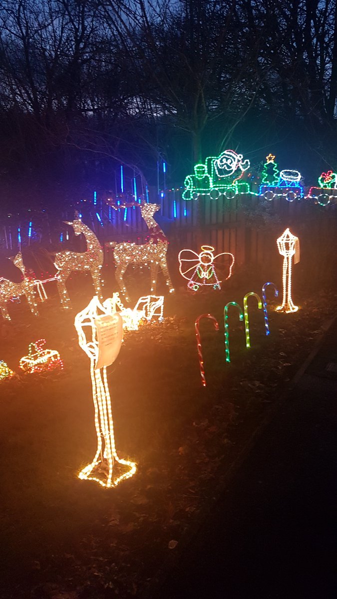 We’re so proud of our people raising money for charity. Our Richard's been adding more Christmas decorations to his home over the last 15yrs and gets charity donations from passers-by. Last year he raised over £1,000 for <a href="/BreastCancerUK_/">Breast Cancer</a> You can donate at justgiving.com/fundraising/do…