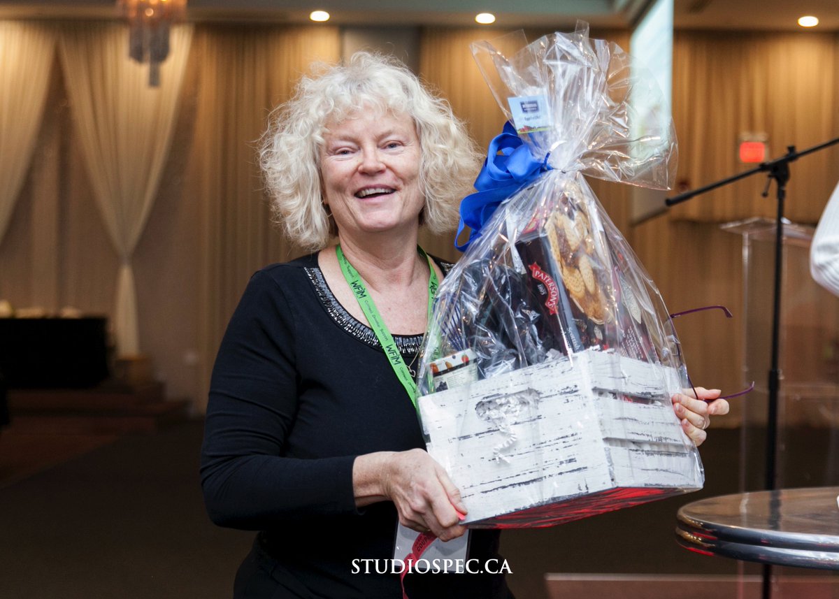 WFIM_CANADA's tweet photo. Special thanks to our amazing sponsors, members and guests who brought prizes to the charity raffle at #WFIM’s Dec 4th Holiday Gala. All proceeds raised at the event went to @Friendsfwecare, @CardinalMeat’s charity of choice. #WFIM #holidaygala #fundraiser https://t.co/urLbu5Bdmb https://t.co/ln8JnnUDZM