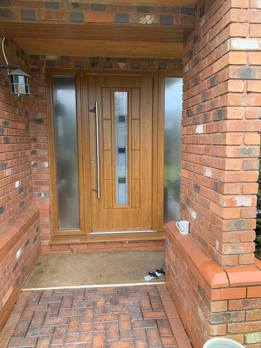 ultraglaze's tweet photo. Rock door and Deceeunick smooth grey flush sash ready for Christmas https://t.co/uoYTj9b2II