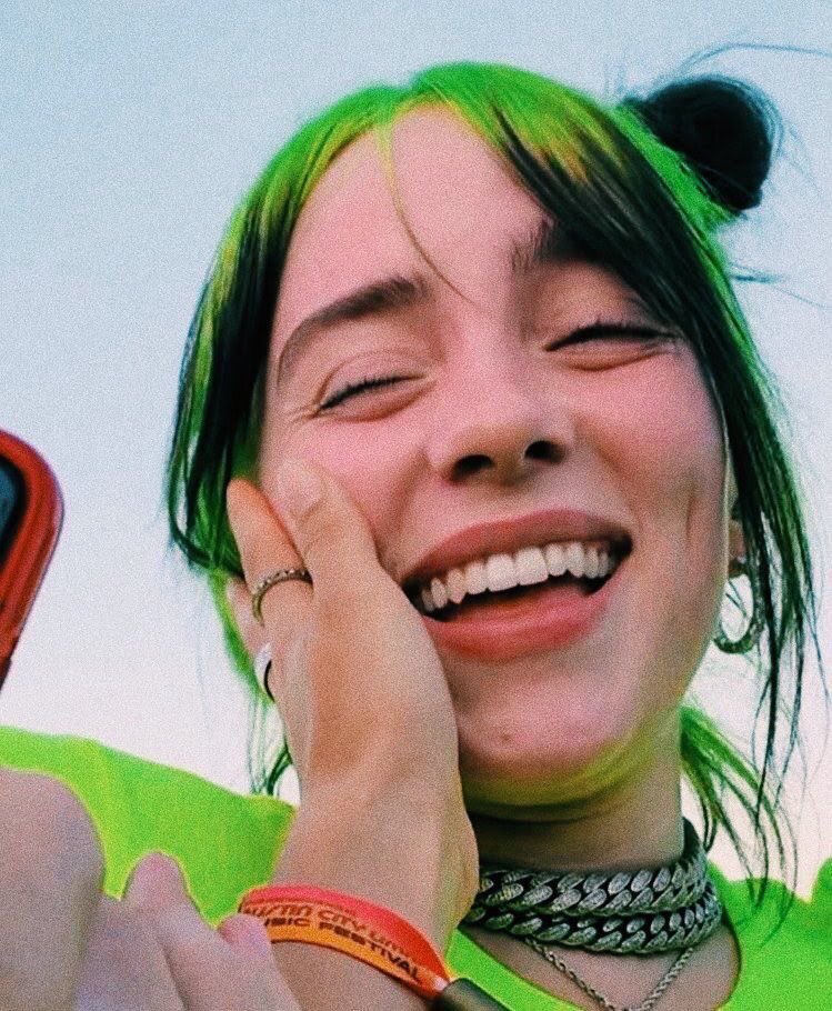 Happy Birthday to this beautiful human thanks for helping me get through so much you are my lifesaver and I love you so much #HappyBirthdayBillie