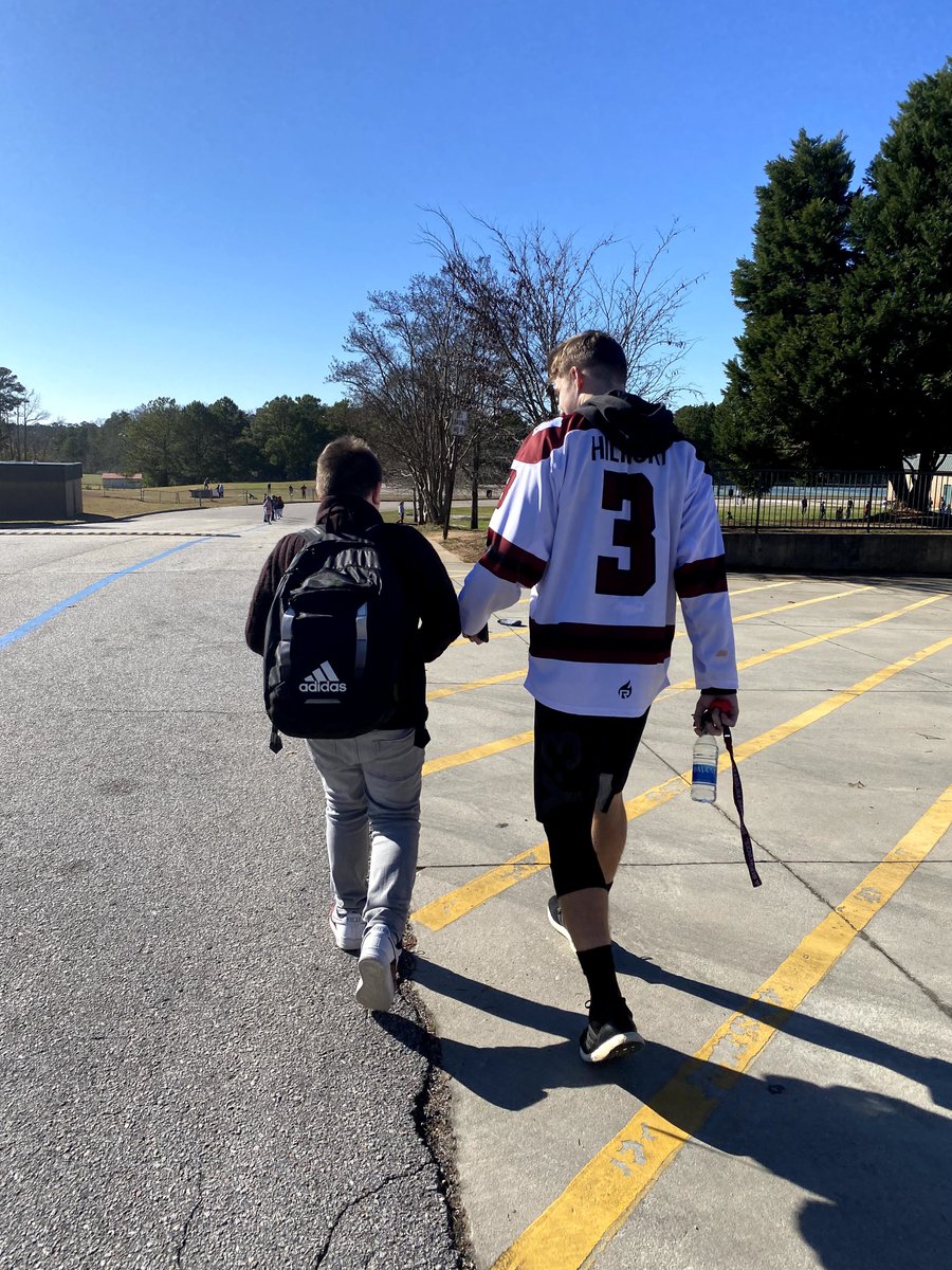 CRISCougars's tweet photo. Thank you Ryan Hilinski for surprising a special young man! Thank you Miss. Kammer and team 5 for making this possible. #pridein5 https://t.co/rZVrOkxCfH