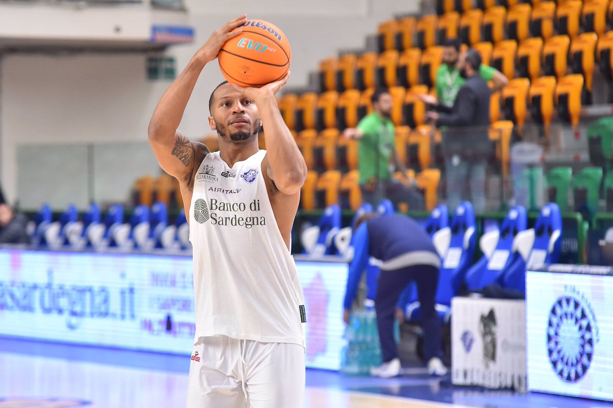 dinamo_sassari's tweet photo. 🔥 WARM UP 🔥

Segui dalle 20:30 la diretta del game9 di @BasketballCL 🆚 @TurkTelekom_SK su @Eurosport_IT Player 📺 e la Web Social Cronaca sulla nostra pagina Facebook 

FORZA DINAMO 💚
#wetheisland https://t.co/gZRiM7m1Ug