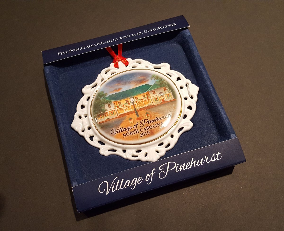 TheVerdinCo's tweet photo. This holiday season the Village of Pinehurst, NC issued a limited edition ornament which features their 2002 installed Verdin #postclock enhancing the Village Green.
@TheVerdinCo thanks @VOPNC for the honor of being a part of the unique identity of your historic village. https://t.co/N7Tex5juWO