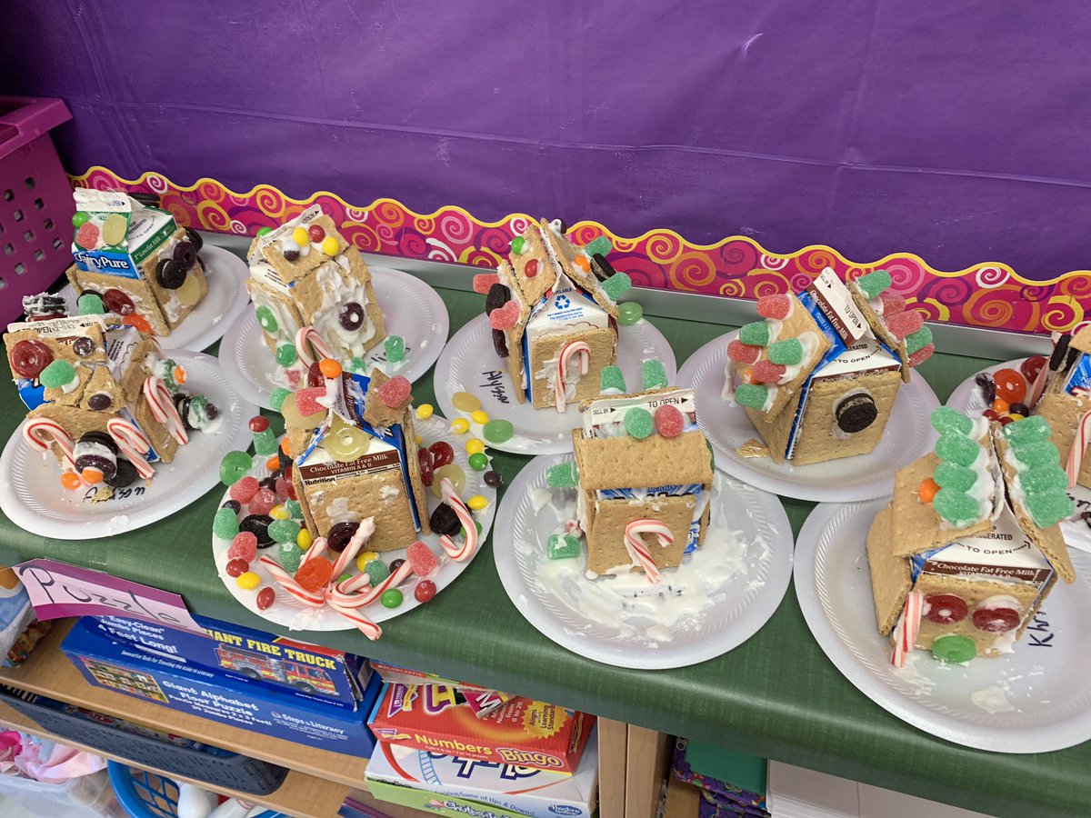 RaffoKinder's tweet photo. We enjoyed our GINGERBREAD house making DAY! Thank you to all parents who supported! Our kids has a blast! @GoshenPostES #gogpgators https://t.co/SNpmCqoNNb